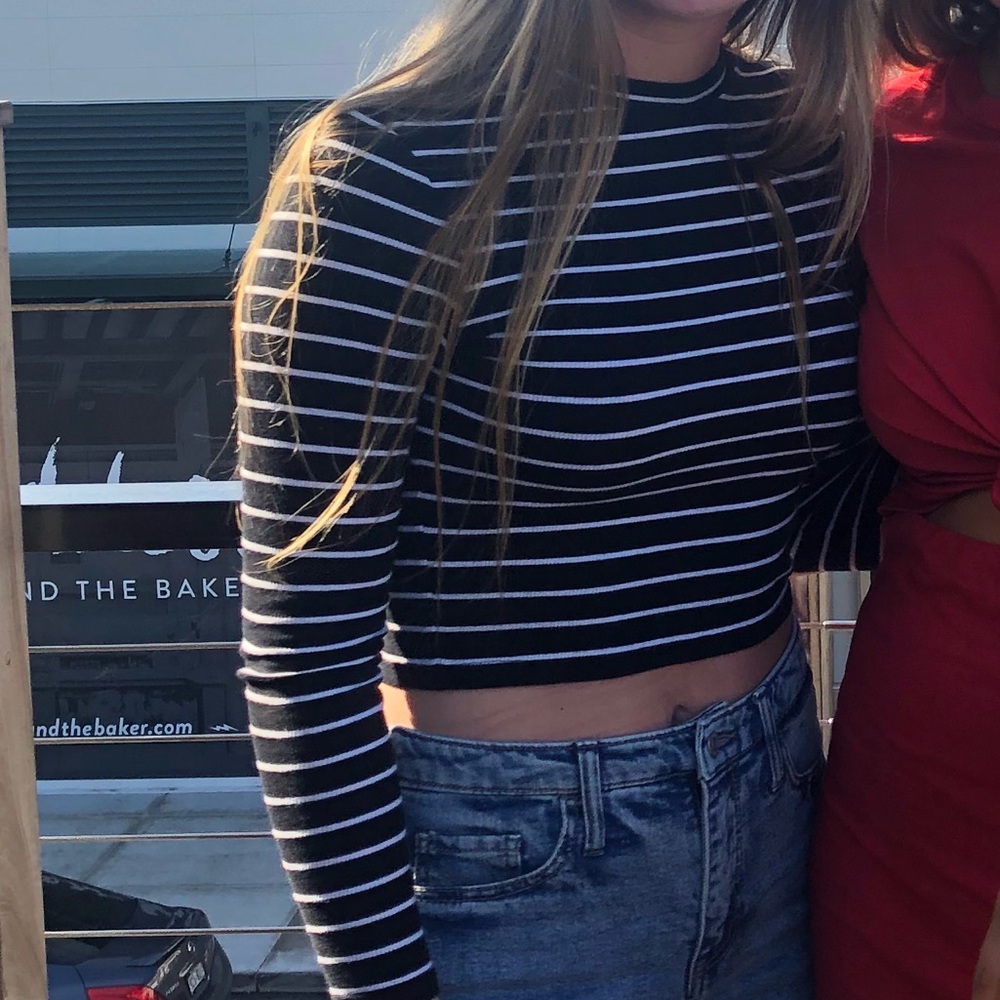 H&M Divided Long Sleeve Striped Crop Top